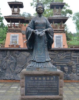 巴寡妇清是什么人？她组建数千人武装为何没有处死？