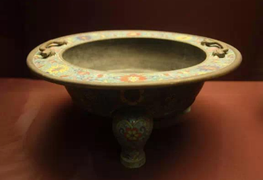 养心殿作为皇帝的寝宫,为何会那么冷呢? 养心殿作为皇帝的寝宫,为何会那么冷呢?