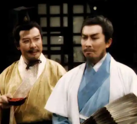 诸葛亮与刘备伐吴：历史迷雾中的战略抉择与权力平衡