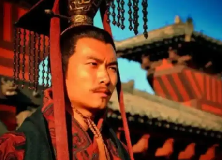 曹丕上位背后的双面谋士:三公之尊与“丑侯”之殇