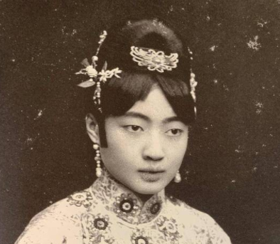 清朝妃子的真实生活是怎样的? 清朝妃子的真实生活是怎样的?