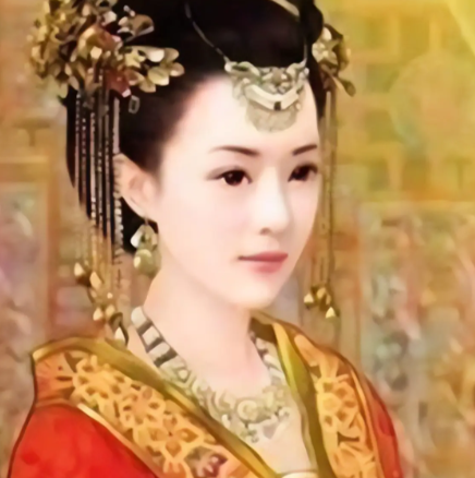霍成君：从宠冠六宫到冷宫自尽的悲剧人生