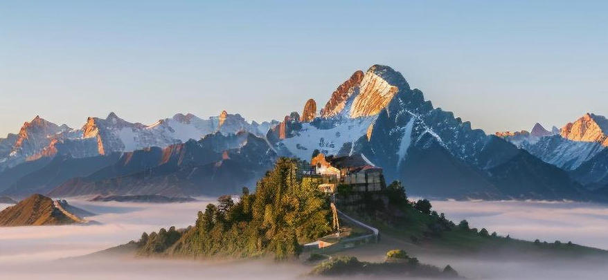 光焰万丈指是什么生肖 精选词语释义 详细解释