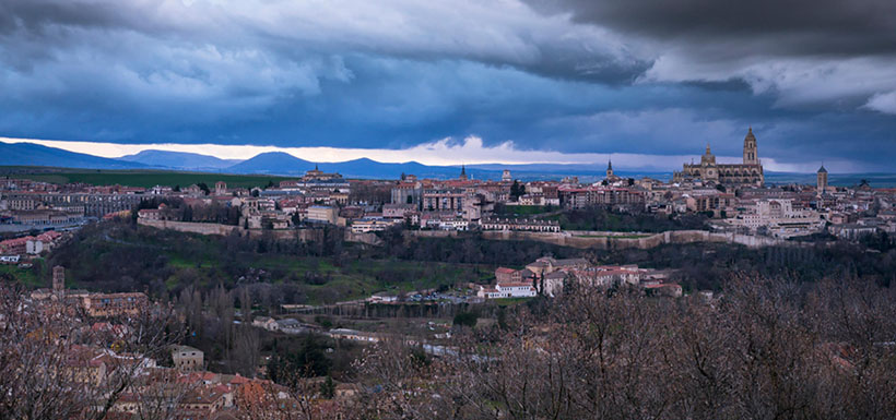 精选甄选作答解析:伤春比似年时恶 参横月堕归时候是指打个最佳精准生肖
