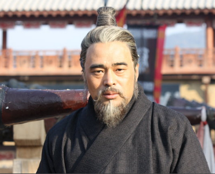 芈戎：从权倾朝野到黯然离场的秦国重臣