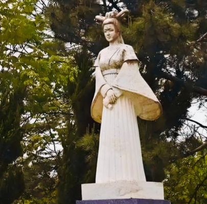 血缘纽带下的宫廷悲歌：阴皇后与阴丽华的家族纠葛