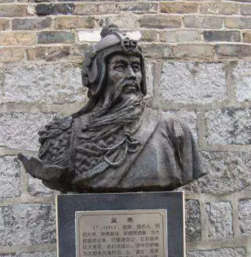 铁骑踏漠北：蓝玉与捕鱼儿海的决胜传奇